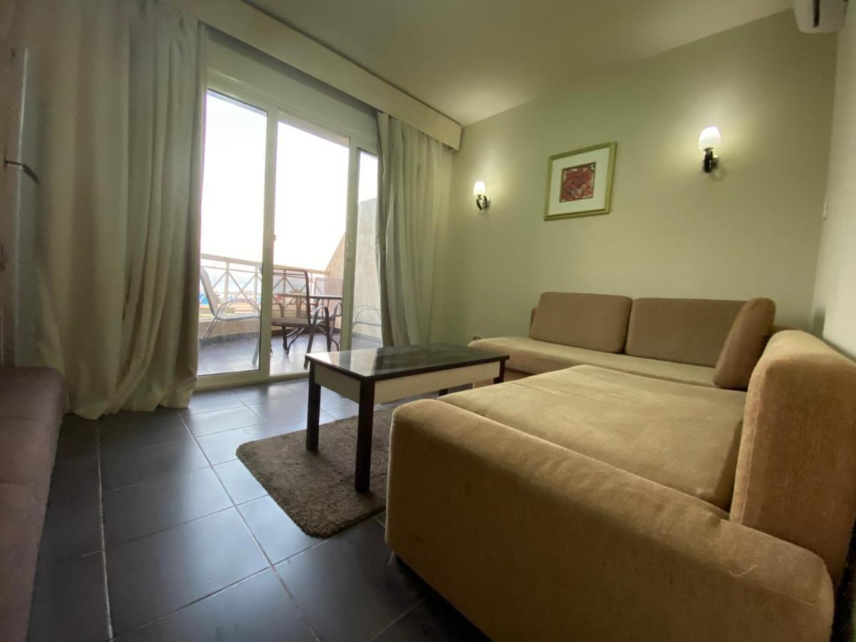 Porto Sokhna Royal Sea & Pool View Aparthotel Айн Сохна Екстериор снимка