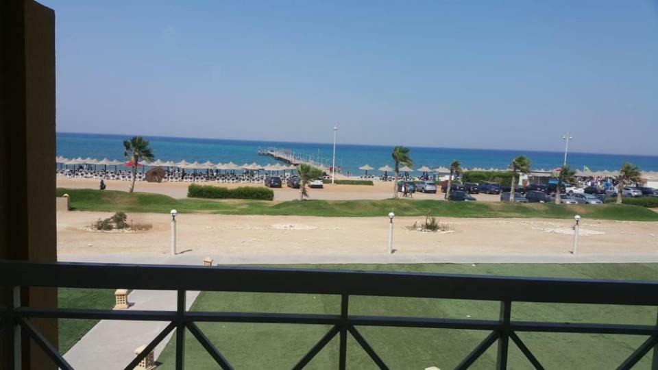 Porto Sokhna Royal Sea & Pool View Aparthotel Айн Сохна Екстериор снимка